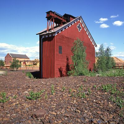 Camera: D:\Daten\Bilder\Roh-Scan\Schweden\Web\Falun07.jpg<br>
400 x 400 - 44,8 KB