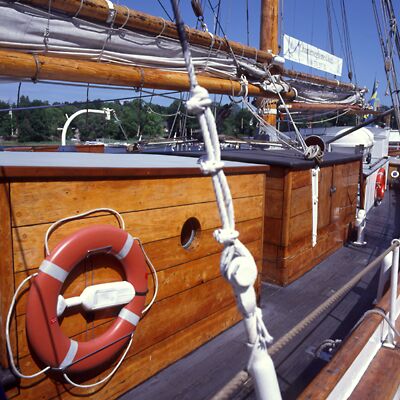 Camera: D:\Daten\Bilder\Roh-Scan\Schweden\Web\Schiff02.jpg<br>
400 x 400 - 44,5 KB